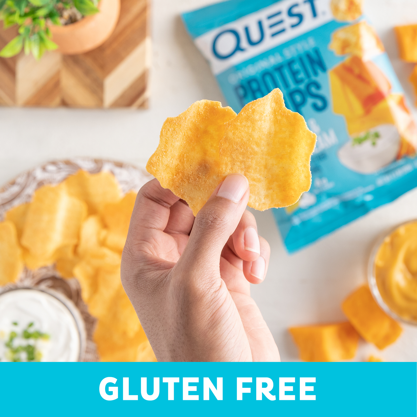 cheddar-and-sour-cream-original-style-protein-chips-r8 qst-000296_cheddar-_-sour-cream-original-style-protein-chips_7.2.png